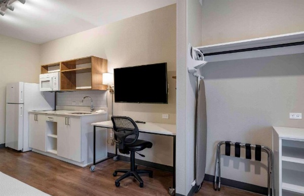 Extended Stay America Premier Suites - Fort Lauderdale - Cypress Creek - Park North image 9